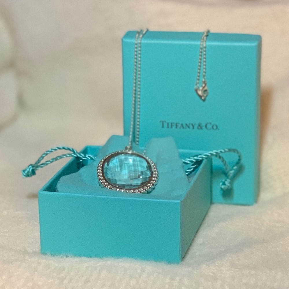 Tiffany & Co Ziegfeld Rock Crystal oval necklace